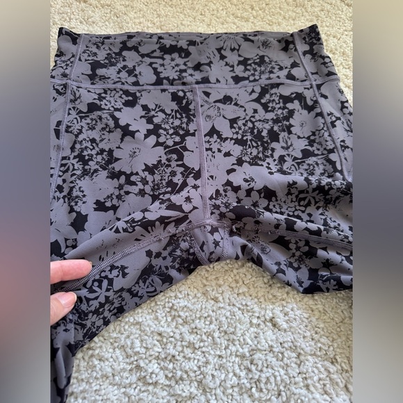Lululemon All You Do Crop Efflorescent Nebula Floral Black Leggings size 10 - Picture 10 of 14